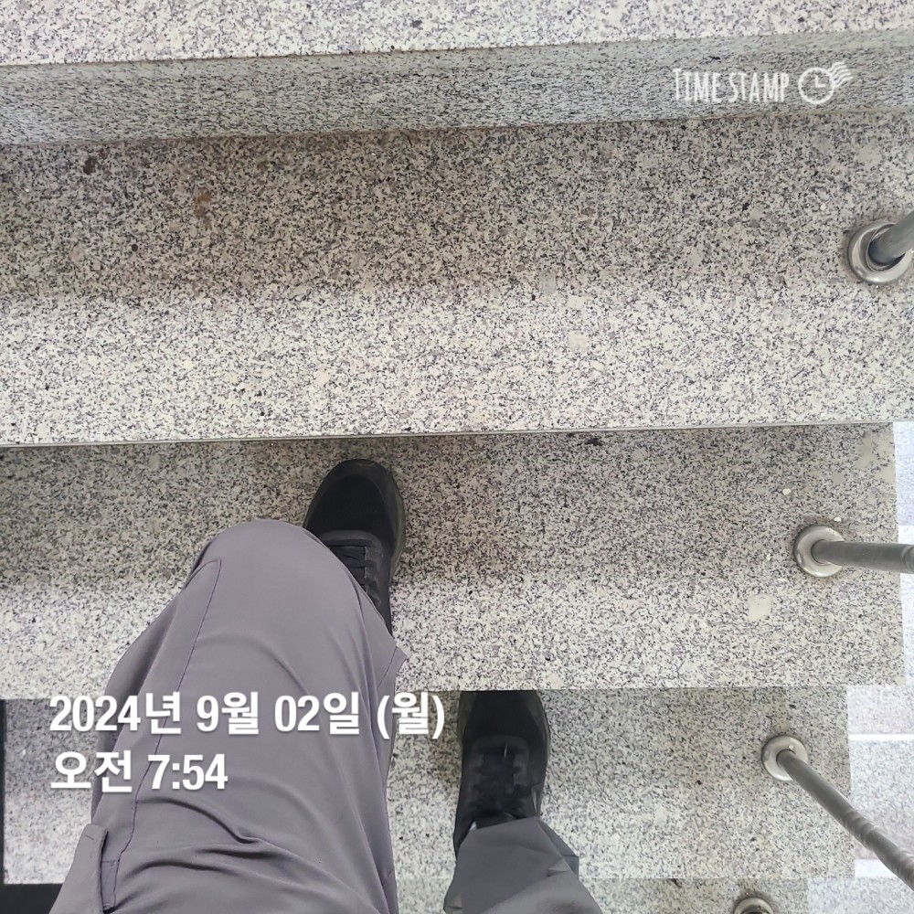 KakaoTalk_20240902_212637328_06.jpg